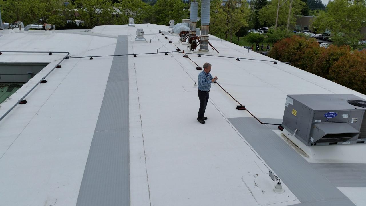 Roof flat commercial systems roofing membrane