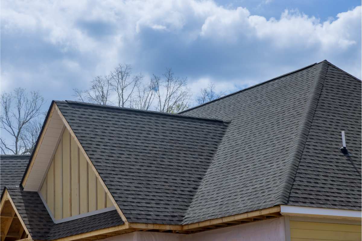 Asphalt shingle roofing company
