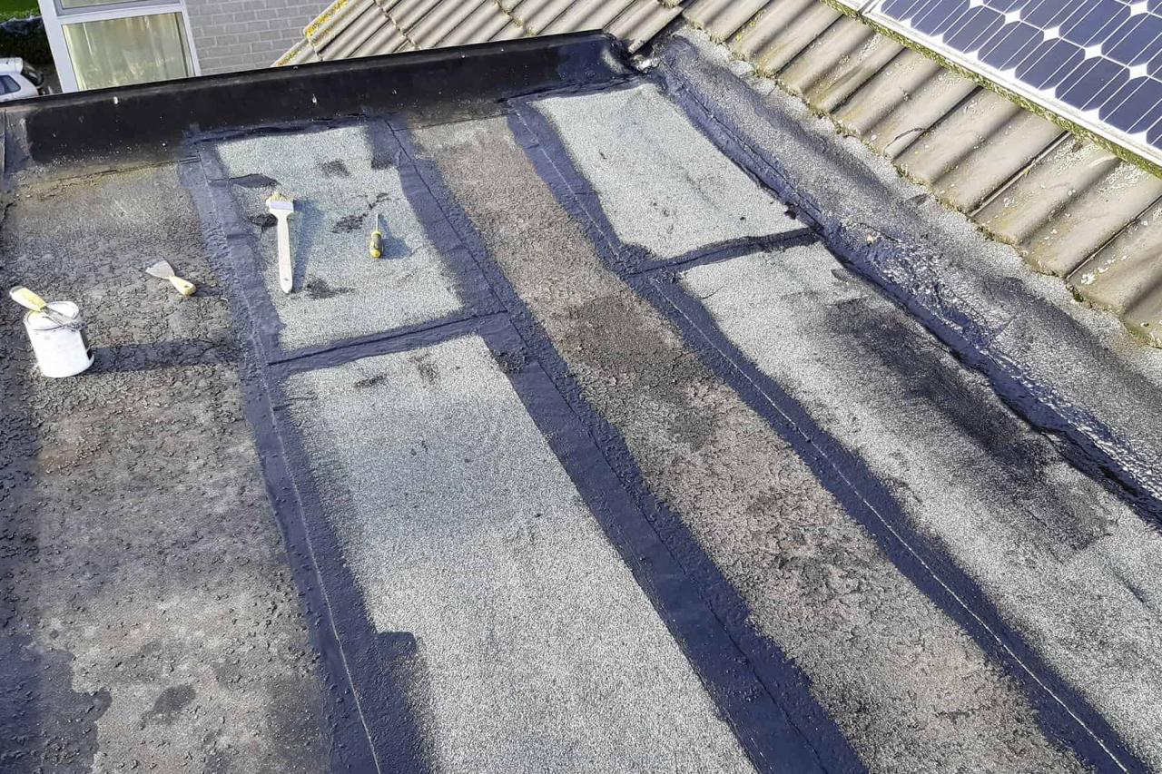 Roof flat repair leaking leak do damage step guide Residential flat roof repair