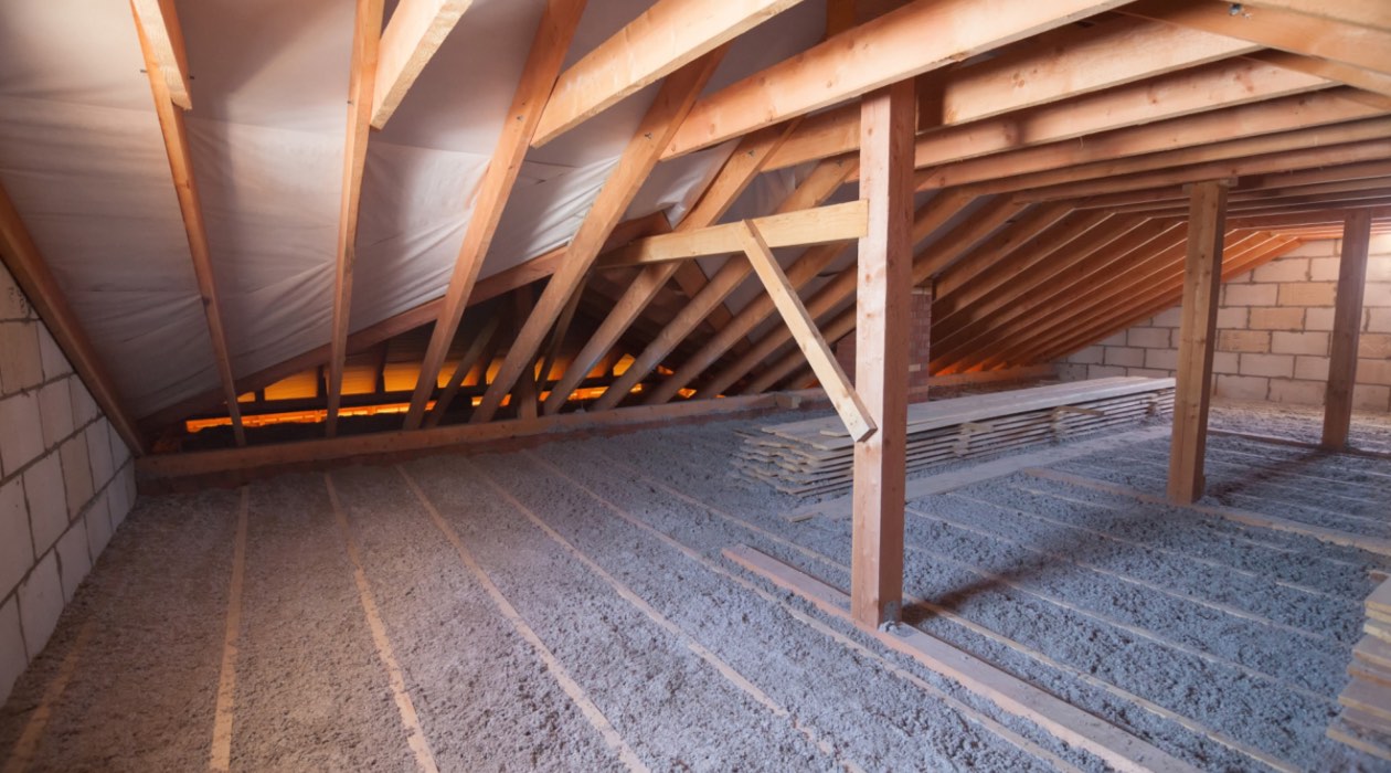 How much does it cost to replace insulation in attic